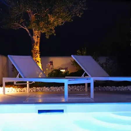 The Nine Graces - With Private Swimming Pools אתר נופש
